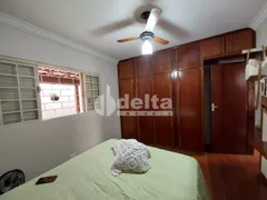 Casa com 5 Quartos à venda, 243m² no Tubalina, Uberlândia - Foto 7