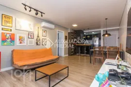 Apartamento com 2 Quartos à venda, 74m² no Vila Ipiranga, Porto Alegre - Foto 2