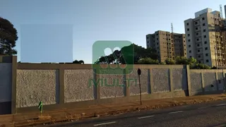 Terreno / Lote Comercial com 1 Quarto à venda, 20400m² no Jardim Holanda, Uberlândia - Foto 1