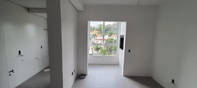 Apartamento com 2 Quartos à venda, 61m² no Medianeira, Porto Alegre - Foto 2