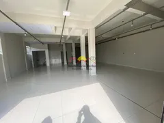 Loja / Salão / Ponto Comercial para alugar, 150m² no Nova Brasília, Joinville - Foto 2