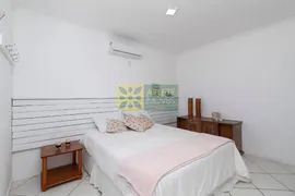 Casa com 6 Quartos à venda, 805m² no Centro, Bombinhas - Foto 13