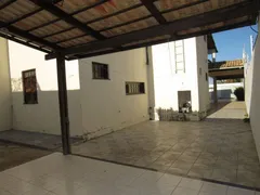 Casa com 5 Quartos para venda ou aluguel, 450m² no Sapiranga, Fortaleza - Foto 13
