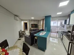 Apartamento com 2 Quartos à venda, 70m² no Zona 07, Maringá - Foto 2