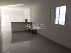 Casa com 3 Quartos à venda, 220m² no Brasil, Uberlândia - Foto 1