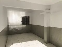 Casa com 2 Quartos para alugar, 80m² no Serrinha, Fortaleza - Foto 5