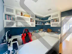 Casa de Condomínio com 4 Quartos à venda, 430m² no Aldeia da Serra, Santana de Parnaíba - Foto 22