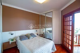 Casa de Condomínio com 3 Quartos à venda, 355m² no Nonoai, Porto Alegre - Foto 20