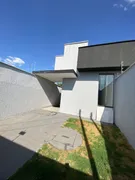 Casa com 3 Quartos à venda, 80m² no Setor Orientville, Goiânia - Foto 2