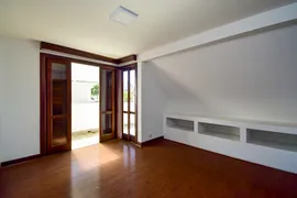 Casa com 1 Quarto à venda, 405m² no Tarumã, Curitiba - Foto 33