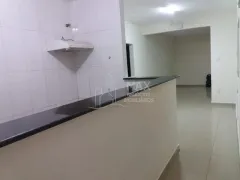 Casa com 3 Quartos à venda, 180m² no Bom Jesus, Uberlândia - Foto 13