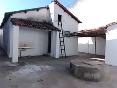 Prédio Inteiro com 3 Quartos para alugar, 400m² no Montese, Fortaleza - Foto 23