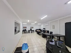 Loja / Salão / Ponto Comercial para alugar, 435m² no Vitoria, Londrina - Foto 1