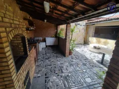Casa com 3 Quartos à venda, 330m² no Serrinha, Fortaleza - Foto 15