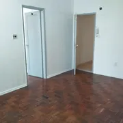 Apartamento com 2 Quartos para alugar, 42m² no Benfica, Rio de Janeiro - Foto 2