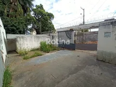 Casa com 3 Quartos para alugar, 96m² no Osvaldo Rezende, Uberlândia - Foto 3