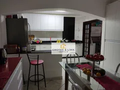 Sobrado com 3 Quartos à venda, 161m² no Cidade Morumbi, São José dos Campos - Foto 1