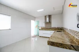 Casa com 3 Quartos à venda, 221m² no Santo Antonio, Divinópolis - Foto 6