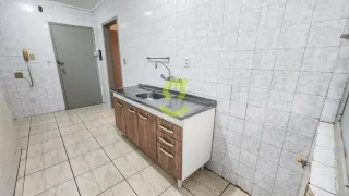 Apartamento com 3 Quartos para alugar, 105m² no Mont' Serrat, Porto Alegre - Foto 14