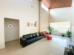 Casa com 3 Quartos à venda, 252m² no Serrano, Belo Horizonte - Foto 11