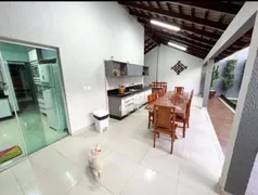 Casa com 3 Quartos à venda, 330m² no Santa Mônica, Uberlândia - Foto 18