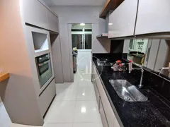 Apartamento com 3 Quartos à venda, 93m² no Barreiros, São José - Foto 4