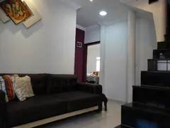 Casa com 5 Quartos à venda, 240m² no Fonte Grande, Contagem - Foto 2