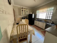 Casa com 3 Quartos à venda, 100m² no Vila Morangueira, Maringá - Foto 4