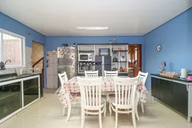 Casa com 4 Quartos à venda, 234m² no Umuharama, Pelotas - Foto 3