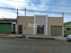 Casa com 3 Quartos para alugar, 40m² no Santa Rosa, Uberlândia - Foto 1