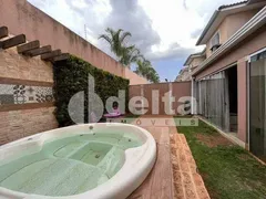 Casa de Condomínio com 3 Quartos à venda, 140m² no Jardim Karaíba, Uberlândia - Foto 1