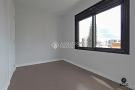 Apartamento com 2 Quartos à venda, 60m² no Passo da Areia, Porto Alegre - Foto 15