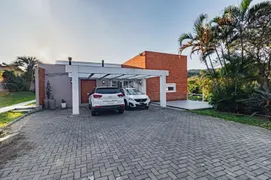 Casa com 4 Quartos à venda, 240m² no Vila Nova, Porto Alegre - Foto 2