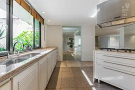 Apartamento com 3 Quartos para alugar, 285m² no Batel, Curitiba - Foto 19