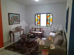 Casa com 4 Quartos à venda, 357m² no Bom Jesus, Uberlândia - Foto 3