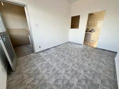 Apartamento com 2 Quartos para alugar, 65m² no Ramos, Rio de Janeiro - Foto 2