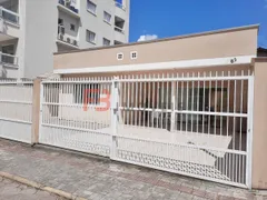 Casa com 3 Quartos para alugar, 90m² no Bombas, Bombinhas - Foto 16