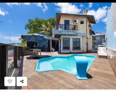 Casa com 5 Quartos para alugar, 200m² no Praia de Bombas, Bombinhas - Foto 1