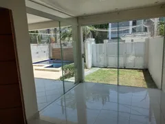 Casa de Condomínio com 4 Quartos para alugar, 200m² no Vargem Pequena, Rio de Janeiro - Foto 4