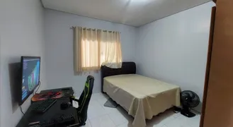 Fazenda / Sítio / Chácara com 3 Quartos à venda, 250m² no Centro, Caldazinha - Foto 14