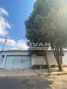 Casa com 6 Quartos à venda, 343m² no Marta Helena, Uberlândia - Foto 1