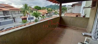 Casa com 4 Quartos à venda, 225m² no Itaipu, Niterói - Foto 23