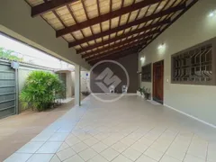 Casa com 3 Quartos à venda, 260m² no Jardim das Esmeraldas, Goiânia - Foto 3