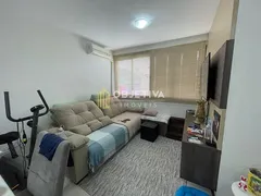 Apartamento com 3 Quartos para alugar, 70m² no Medianeira, Porto Alegre - Foto 2