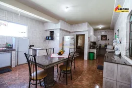Casa com 5 Quartos à venda, 324m² no Sagrada Família, Divinópolis - Foto 4