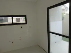 Sobrado com 3 Quartos à venda, 126m² no Ponta das Canas, Florianópolis - Foto 17