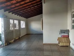 Casa com 3 Quartos à venda, 180m² no Nossa Senhora das Graças, Uberlândia - Foto 2