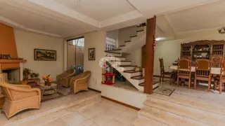 Casa com 3 Quartos à venda, 228m² no Jardim Planalto, Porto Alegre - Foto 1