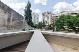 Apartamento com 3 Quartos para alugar, 285m² no Batel, Curitiba - Foto 9