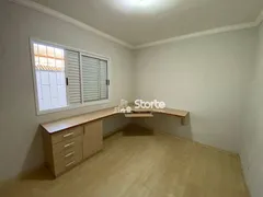 Casa com 4 Quartos à venda, 266m² no Centro, Uberlândia - Foto 7